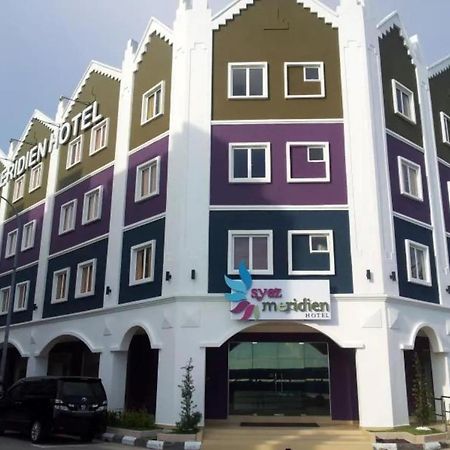 Syaz Meridien Hotel Malacca Exterior photo